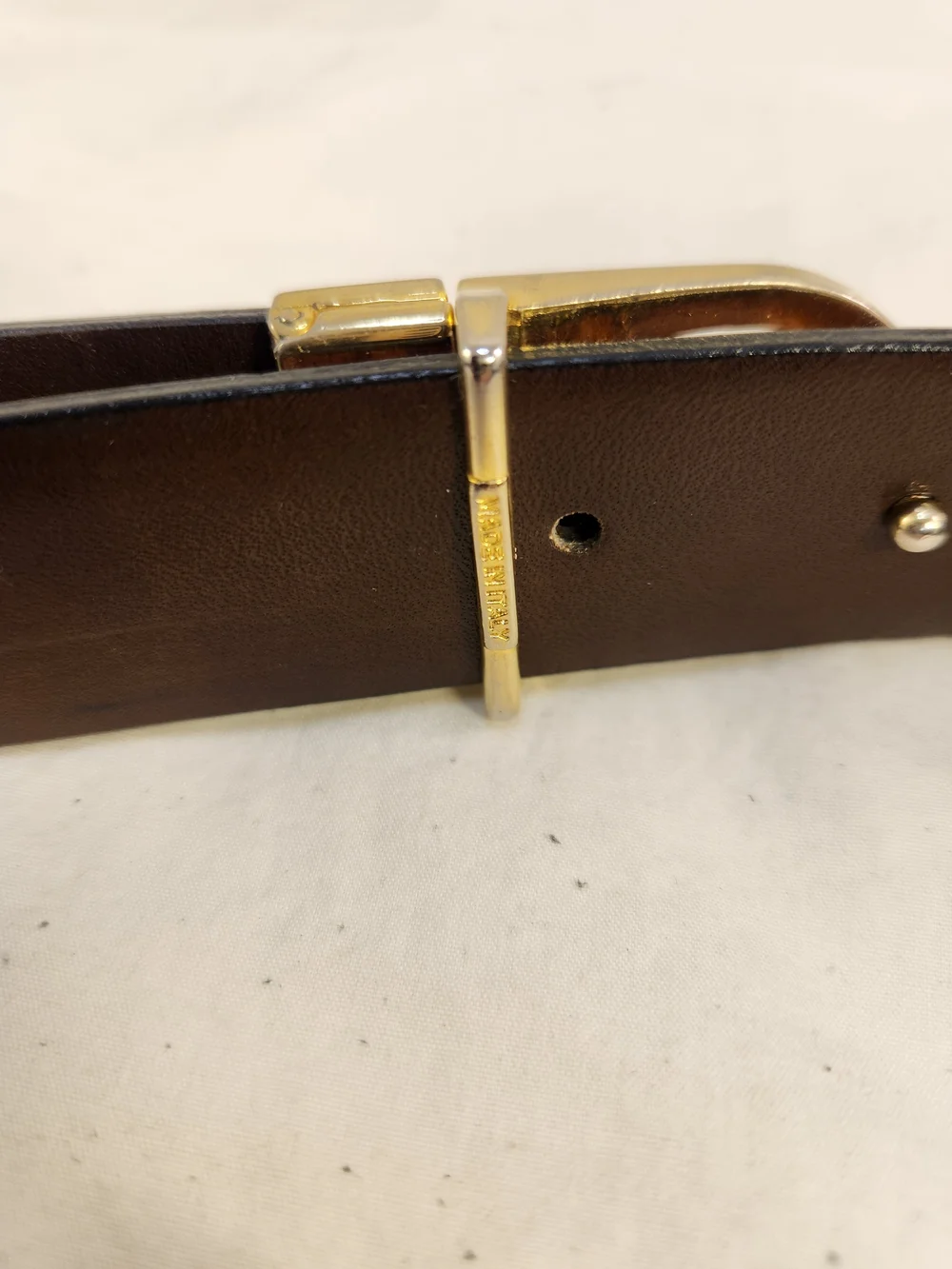 PIERRE CARDIN REVERSIBLE Brown Croc-Embossed Leather Belt with Gold Buckle
